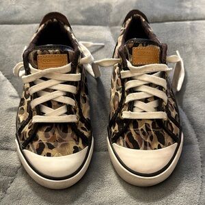 Classic Coach Leopard Pattern Sneakers